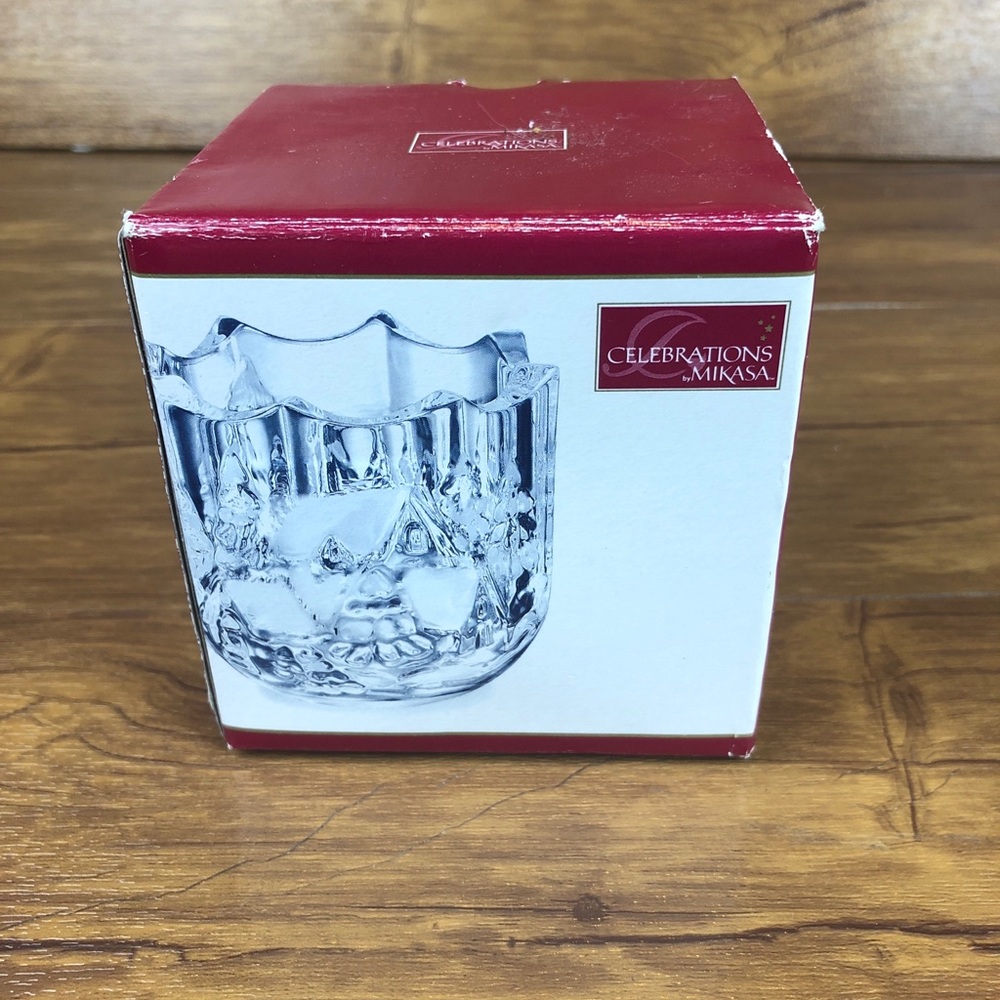 New in box Celebrations by Mikasa Winter Wonderland